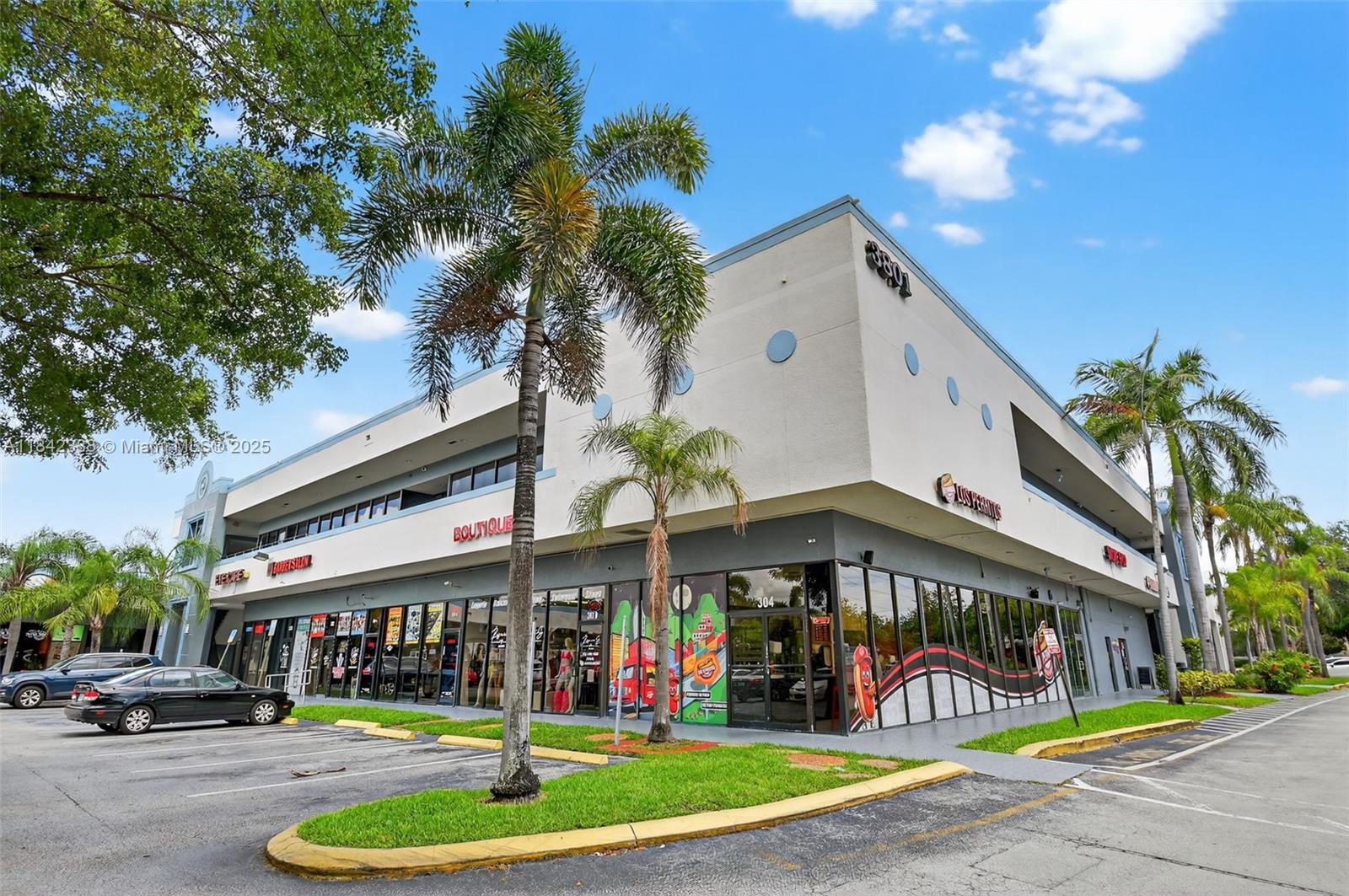 Professional office suite available in the heart of Sunrise! Suite 313 offers approx. 969 SF on the 2nd floor with 6 private rooms—ideal for medical, legal, or service-based businesses. Located in the well-maintained Springtree Country Club Plaza with excellent visibility along University Drive. Features ample parking, elevator access, and a flexible layout. Surrounded by retail, dining, and major roadways. Available for immediate occupancy—schedule your private tour today!