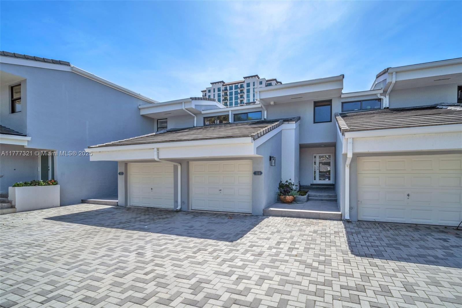 POINCIANA IS YT & RCQ CLU - Residential
