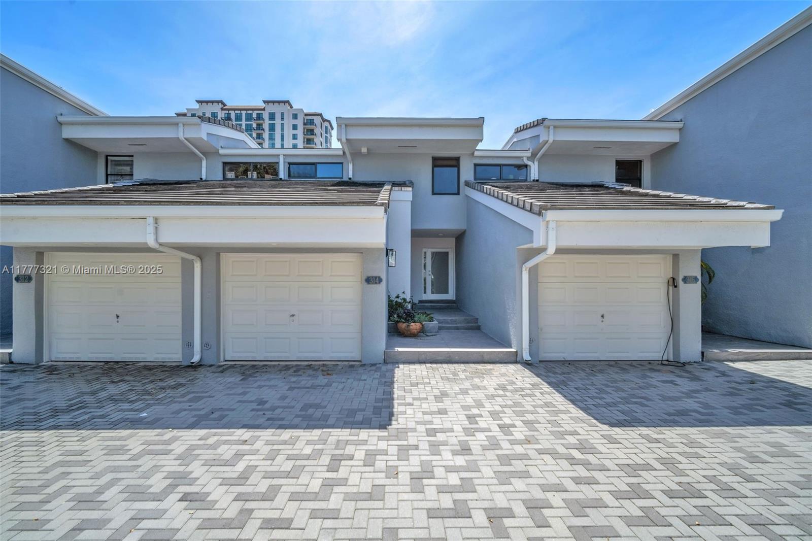 POINCIANA IS YT & RCQ CLU - Residential