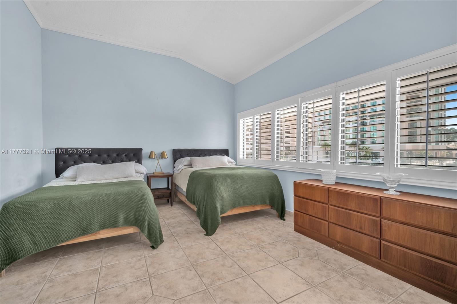 POINCIANA IS YT & RCQ CLU - Residential