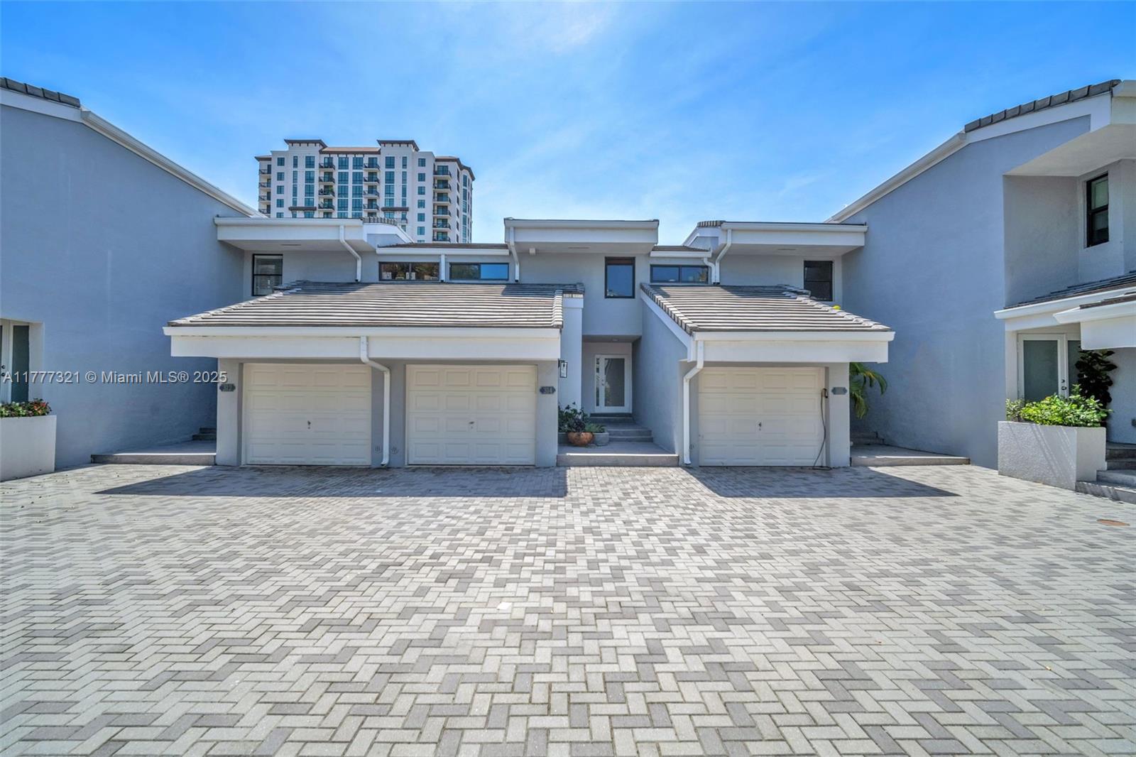 POINCIANA IS YT & RCQ CLU - Residential
