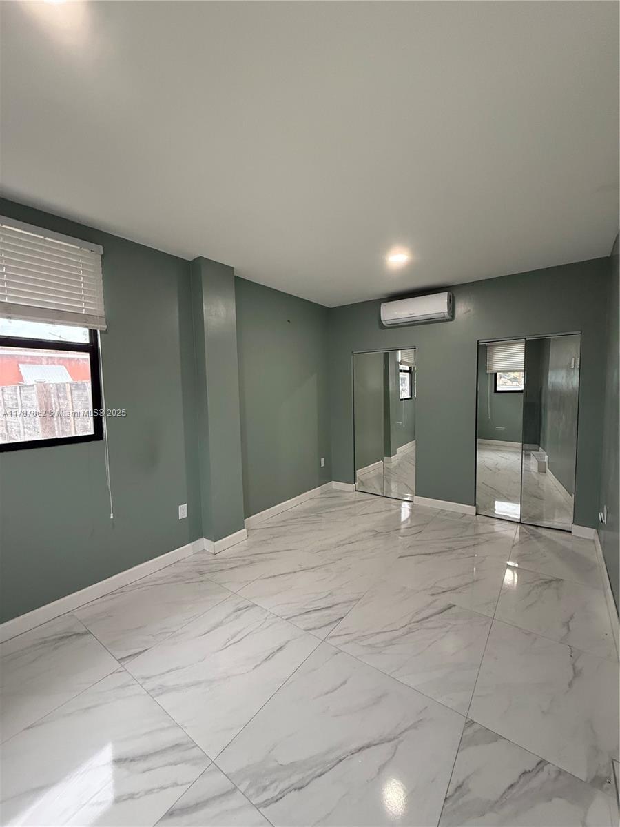 685 NW 14th St