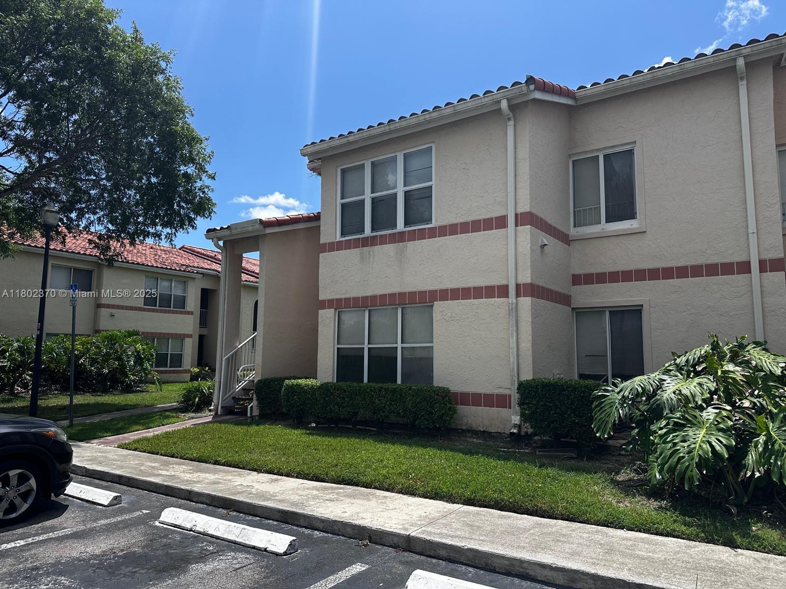 3310 N Pinewalk Dr N 1814, Margate, Broward County, Florida - 1 Bedrooms  
1 Bathrooms - 