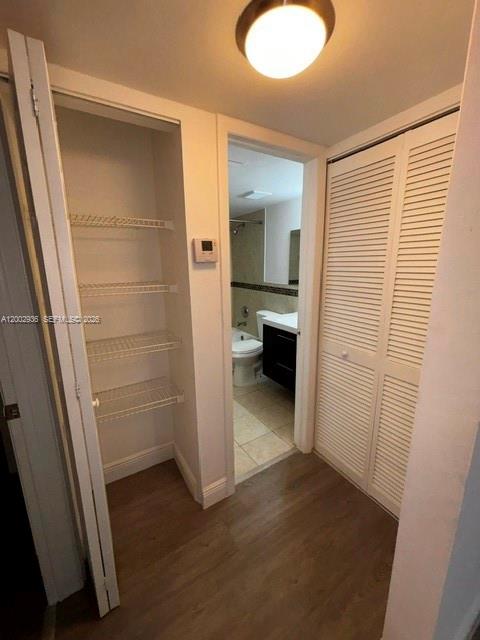 MIRAMAR CLUB CONDOMINIUM - Residential Lease