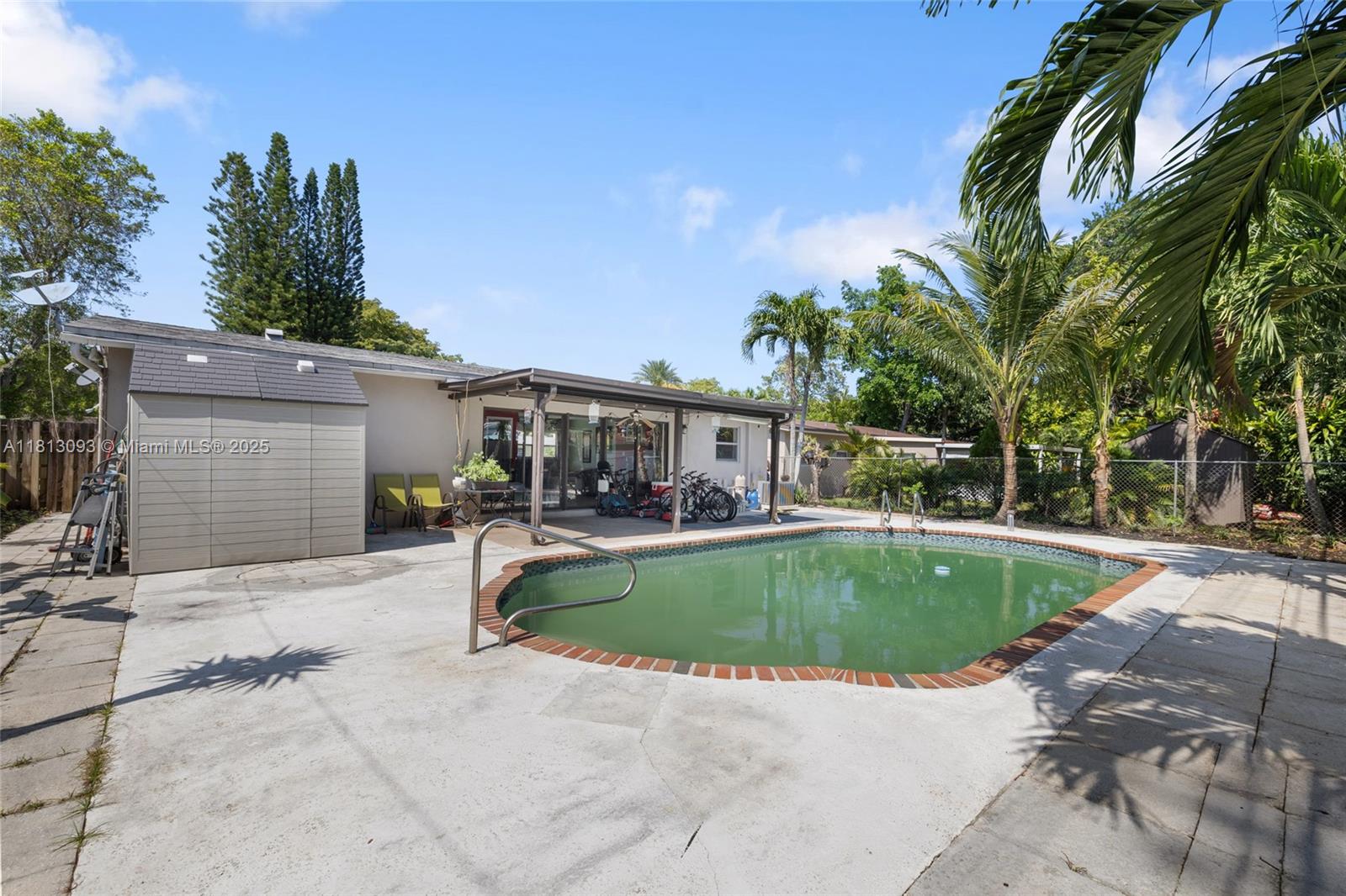 MARGATE ESTATES SEC THREE - Residential