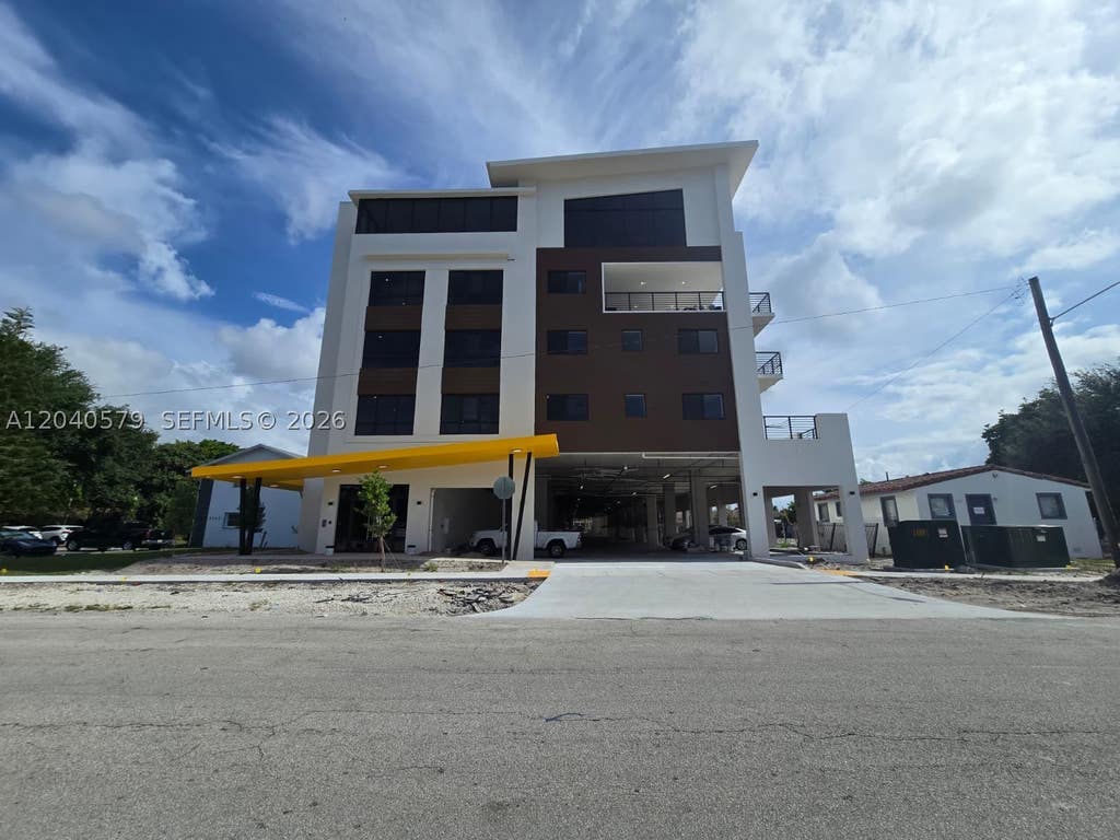 Photo of 2233 Fillmore St #408, Hollywood, FL 33020 (MLS # A12040579)