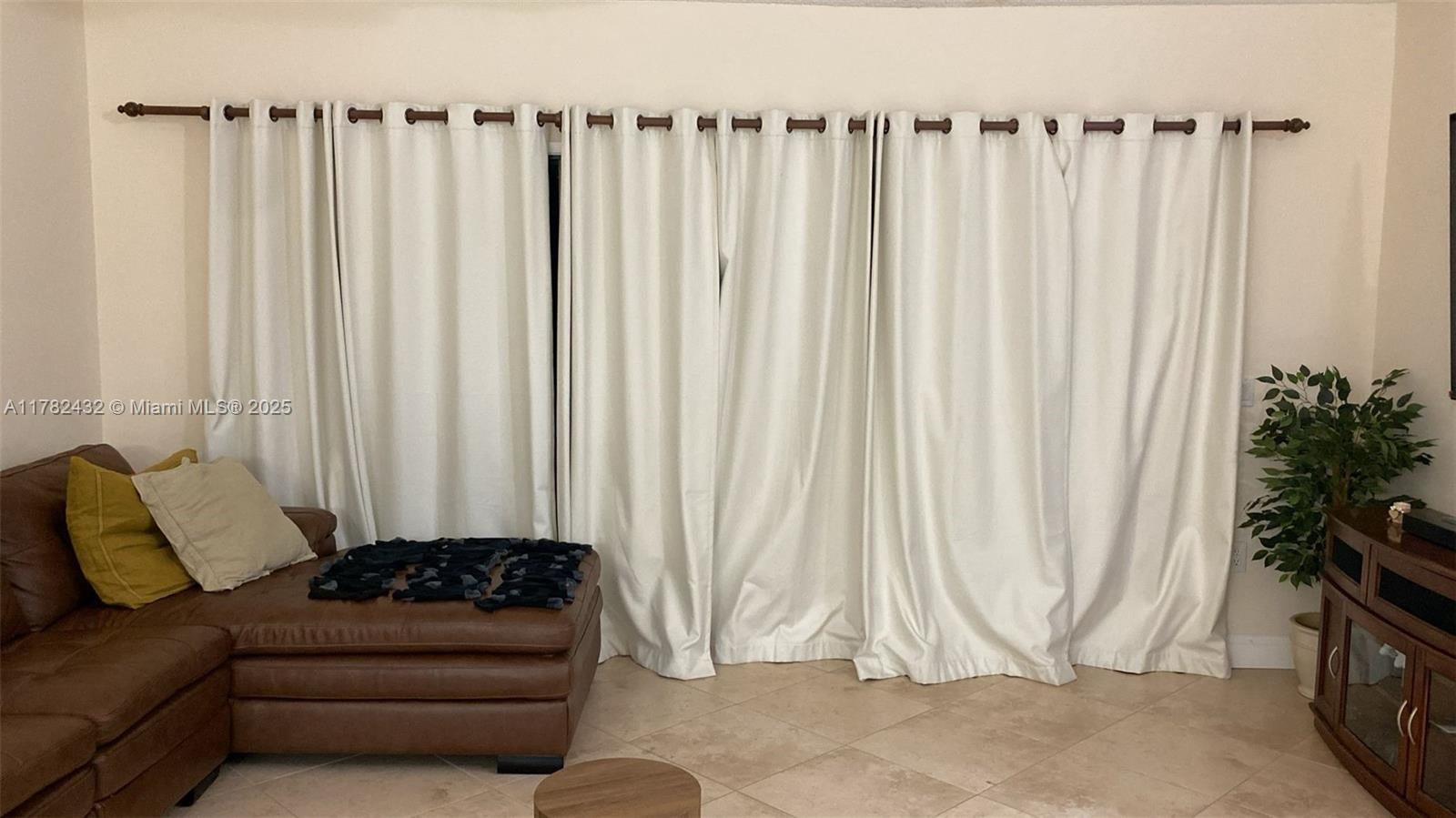 SHERBROOKE - Residential