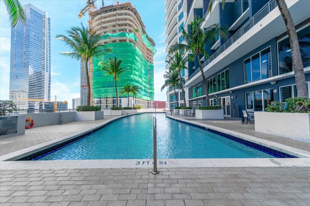 INFINITY AT BRICKELL COND - Residential
