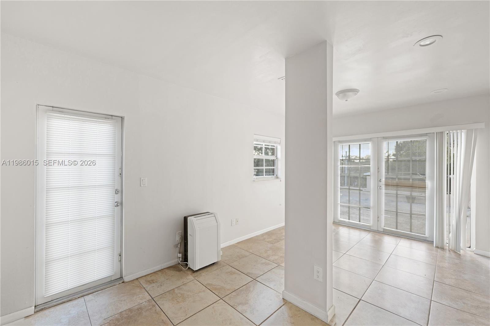 Tarpon River - Residential Lease