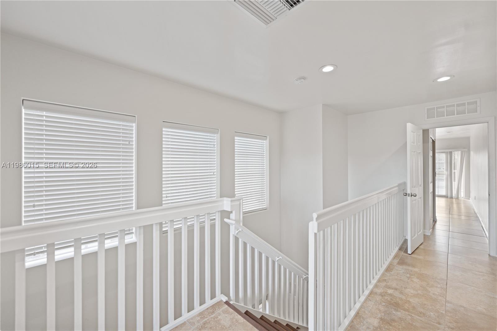 Tarpon River - Residential Lease