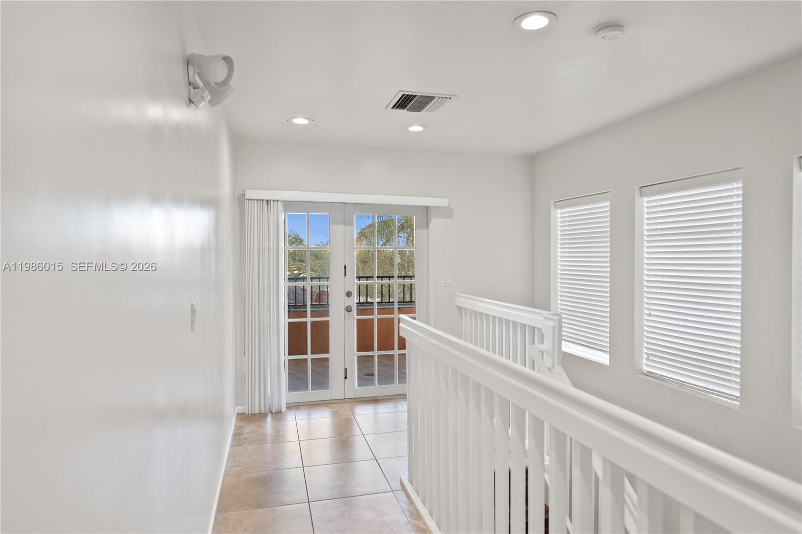 Tarpon River - Residential Lease