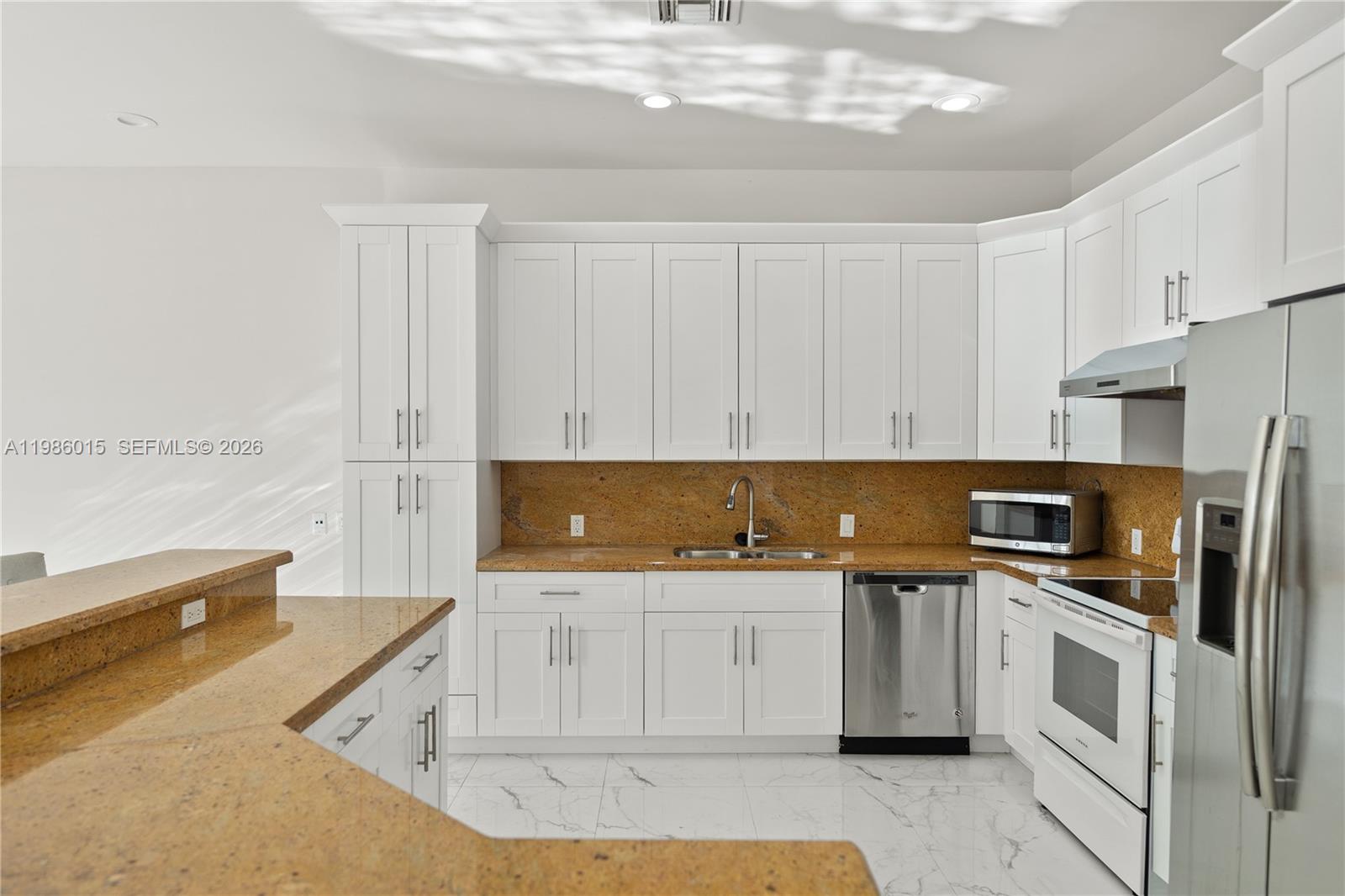 Tarpon River - Residential Lease