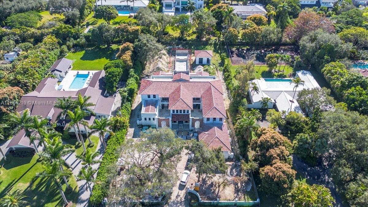 NORTH PINECREST - Residential