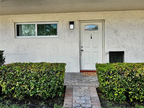 Photo of 411 S Hollybrook Dr #105, Pembroke Pines, FL 33025 (MLS # A11947552)