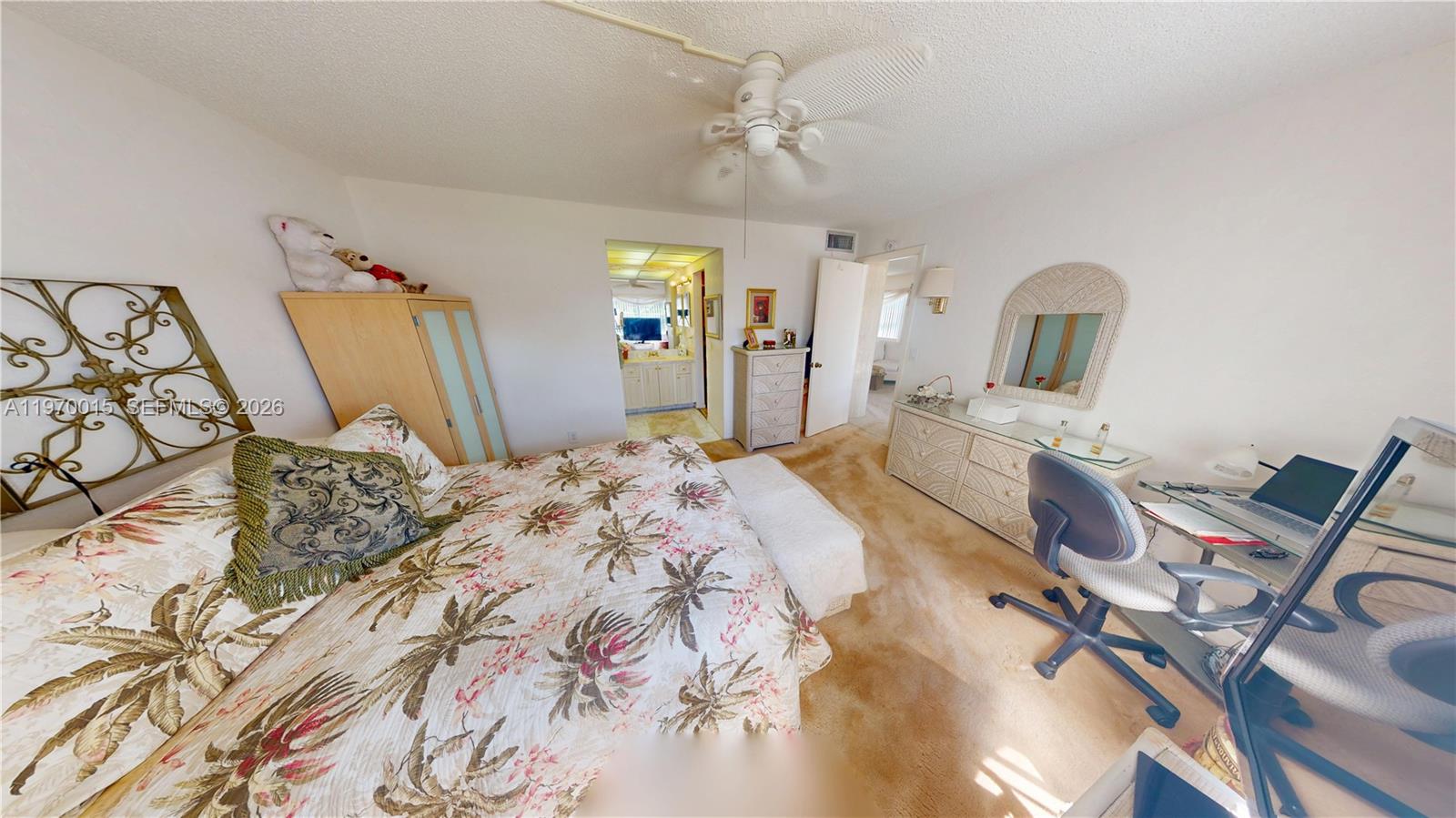 SUNRISE LAKES 136 CONDO - Residential