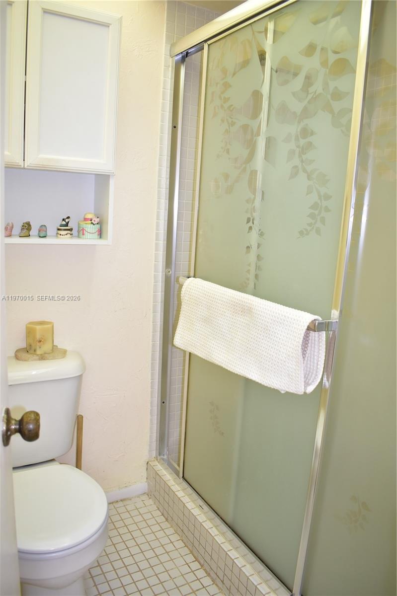 SUNRISE LAKES 136 CONDO - Residential