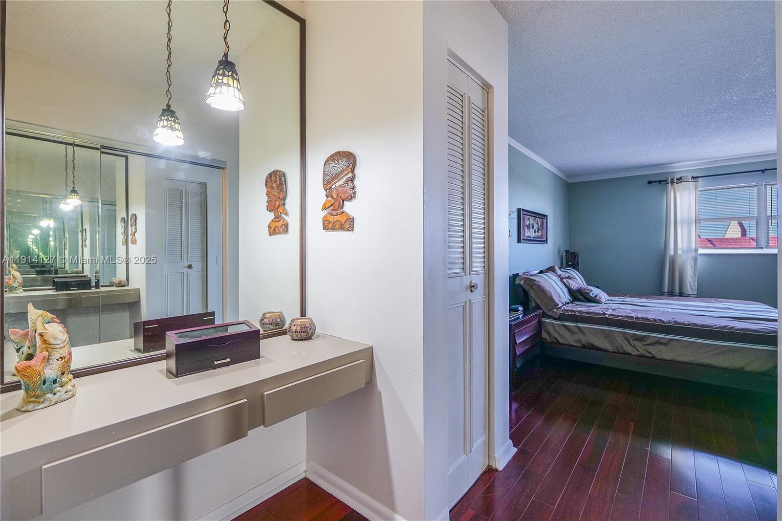 CASTLE APARTMENTS 12 COND - Residential