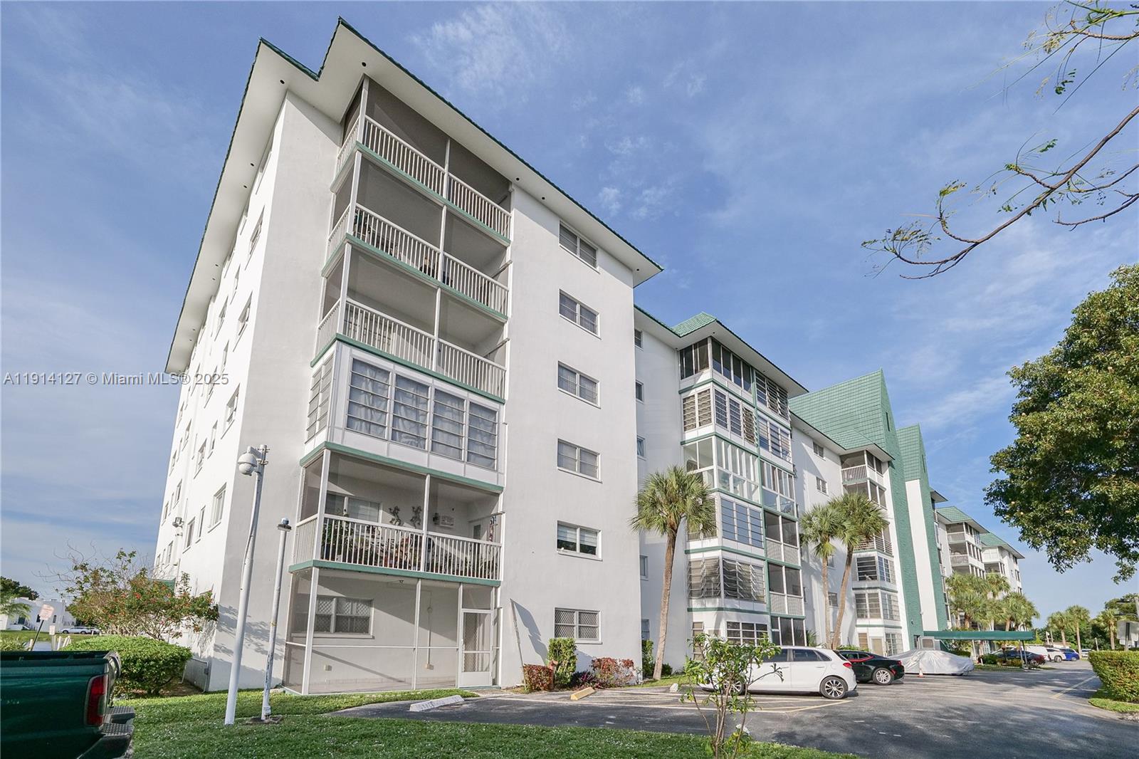 CASTLE APARTMENTS 12 COND - Residential