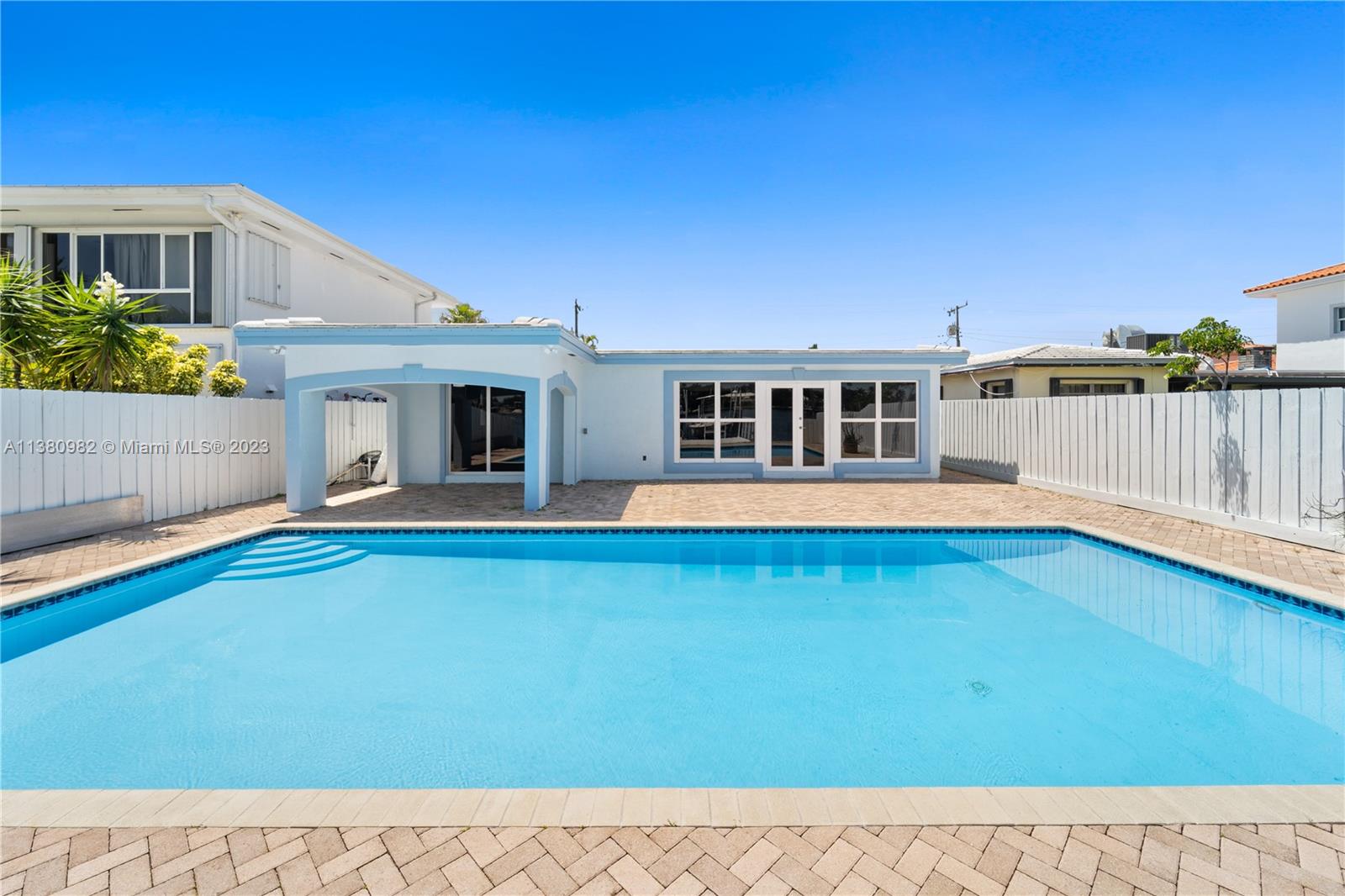 BISCAYNE BEACH-2ND ADDN - Residential