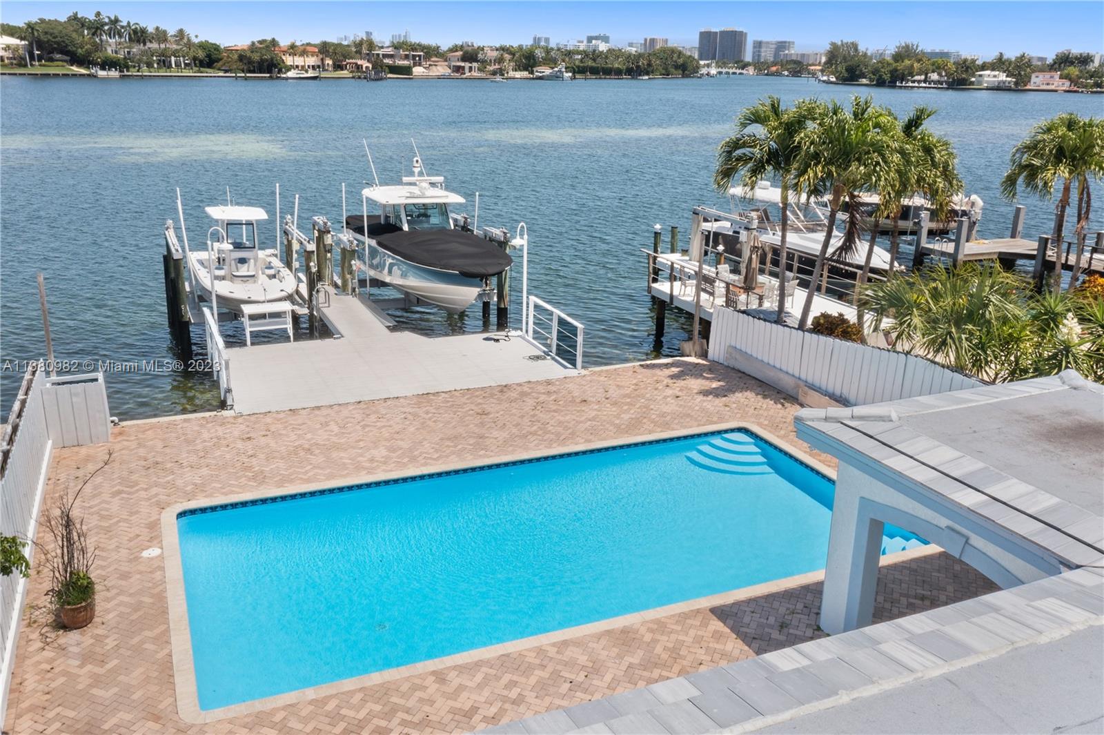 BISCAYNE BEACH-2ND ADDN - Residential