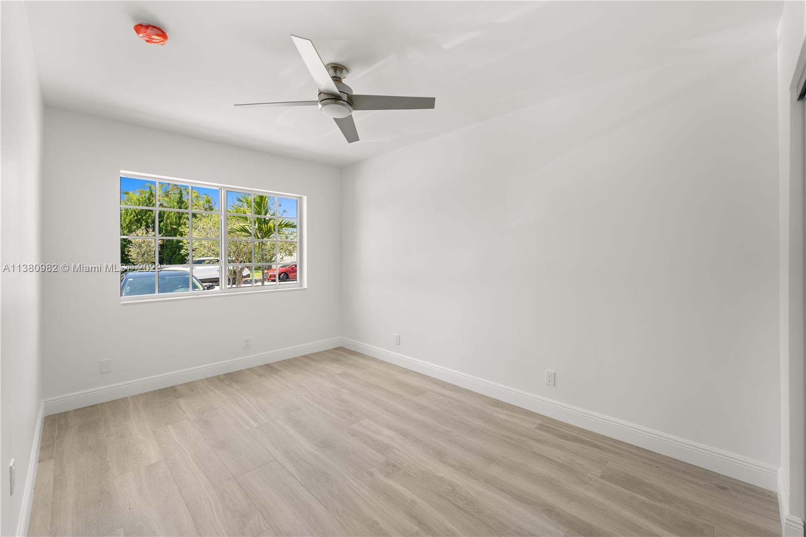 BISCAYNE BEACH-2ND ADDN - Residential