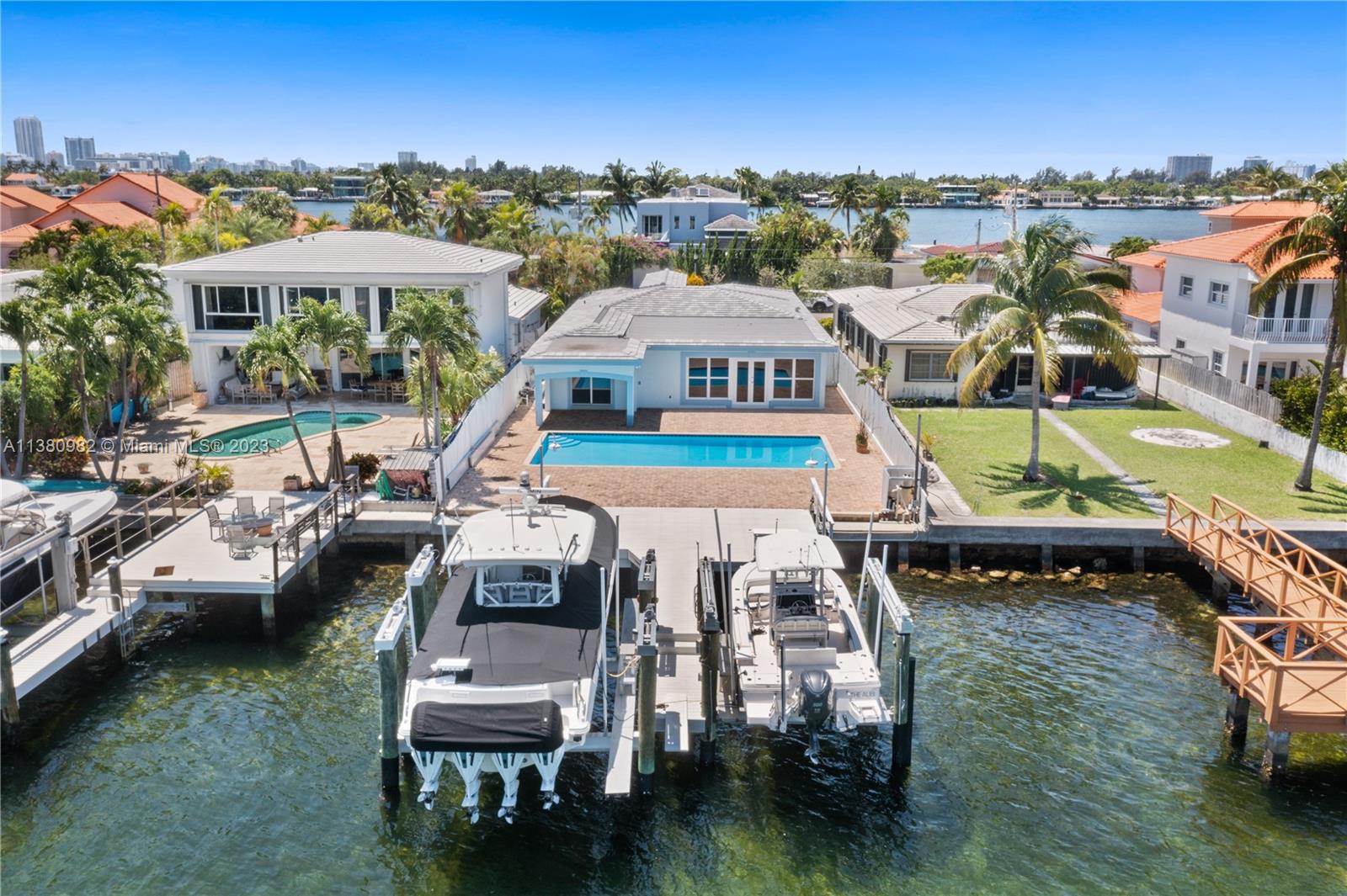 BISCAYNE BEACH-2ND ADDN - Residential