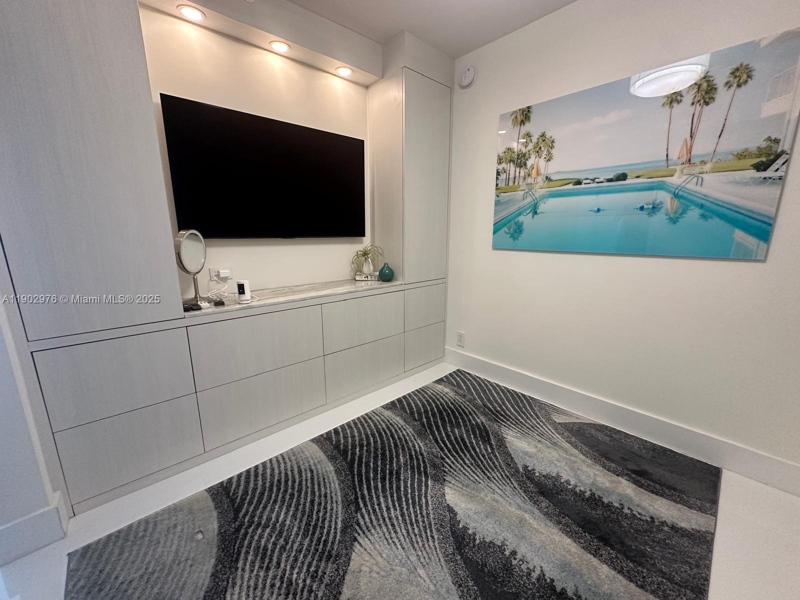 CLUB ATLANTIS CONDO - Residential Lease