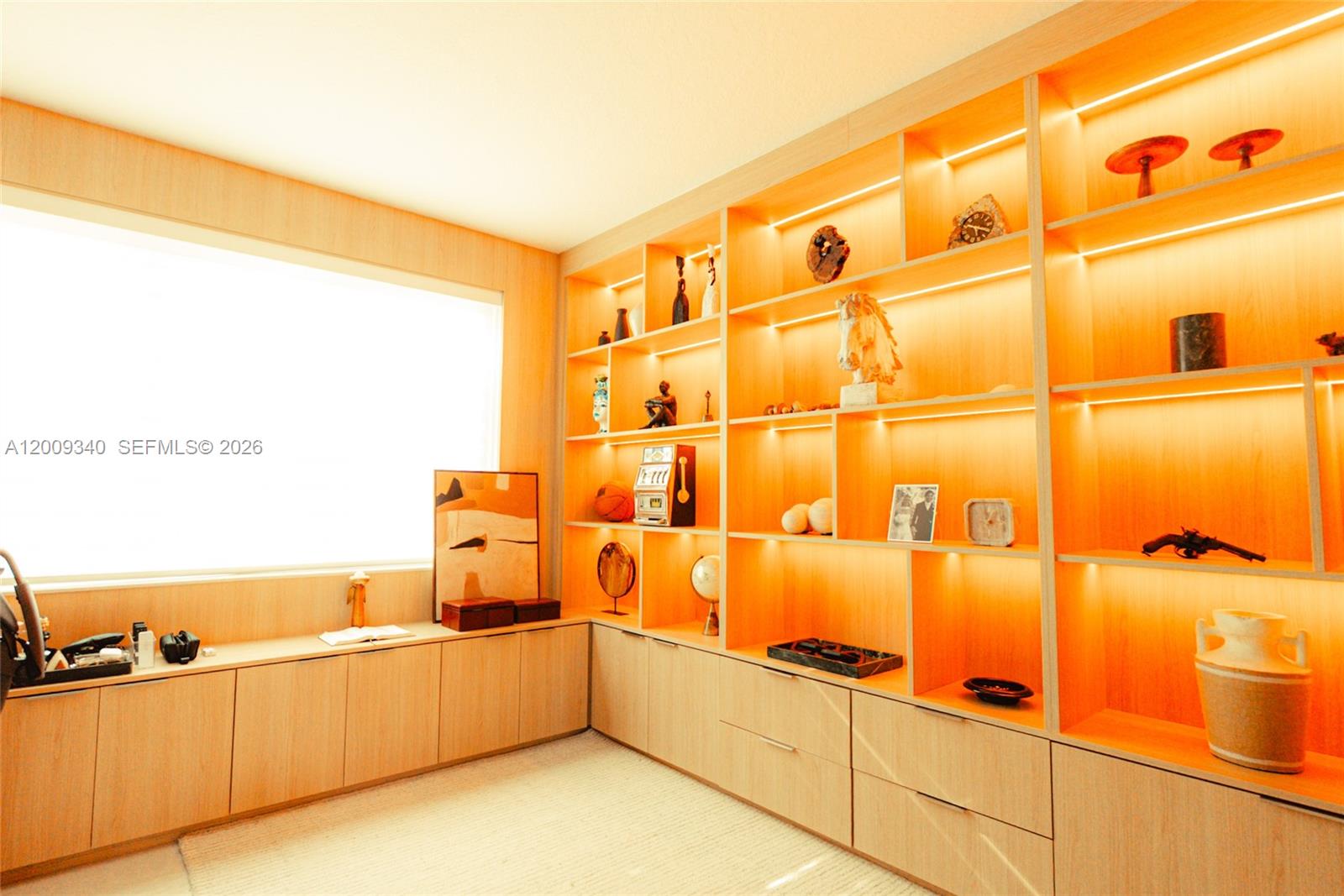 WINDSOR PALMS - Residential
