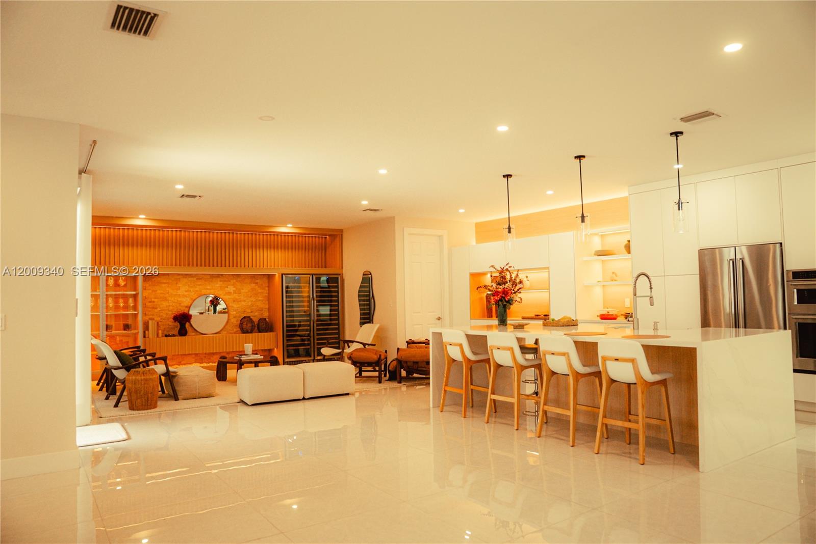 WINDSOR PALMS - Residential