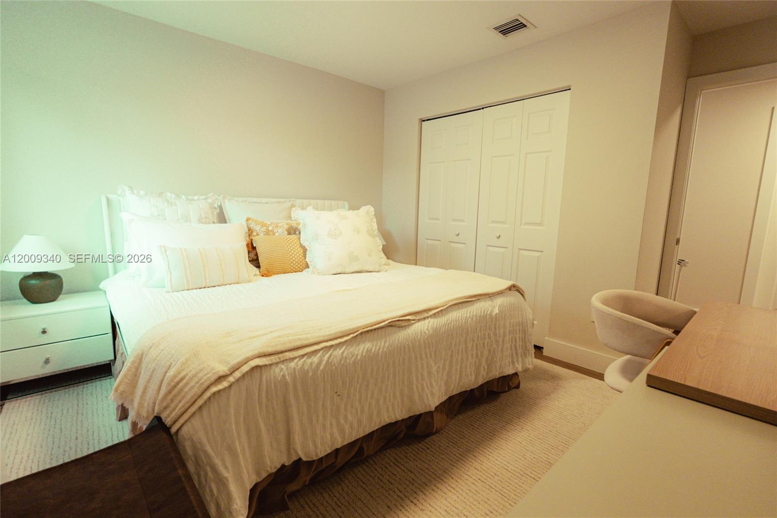 WINDSOR PALMS - Residential