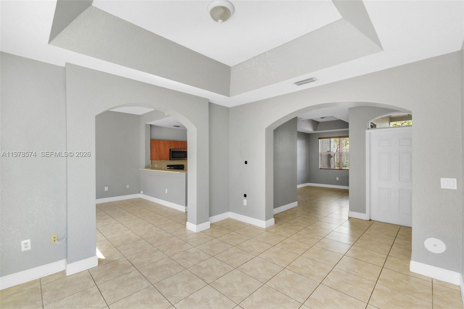 ANCHORAGE AT MIAMI LAKES - Residential