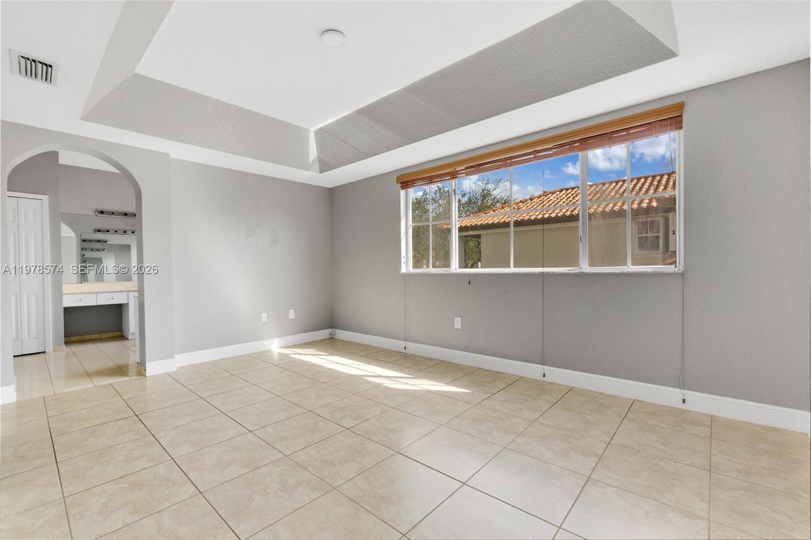 ANCHORAGE AT MIAMI LAKES - Residential