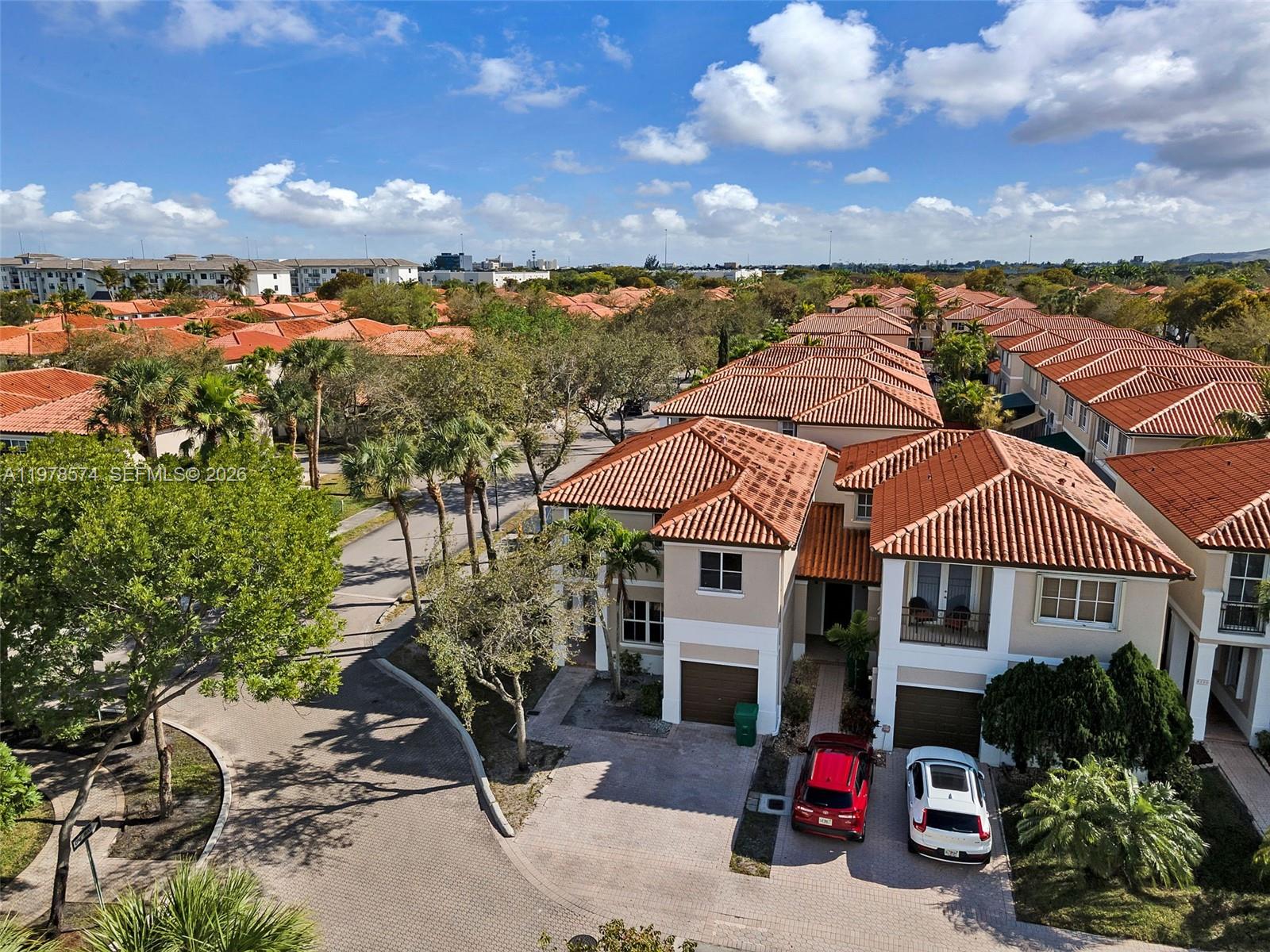 ANCHORAGE AT MIAMI LAKES - Residential