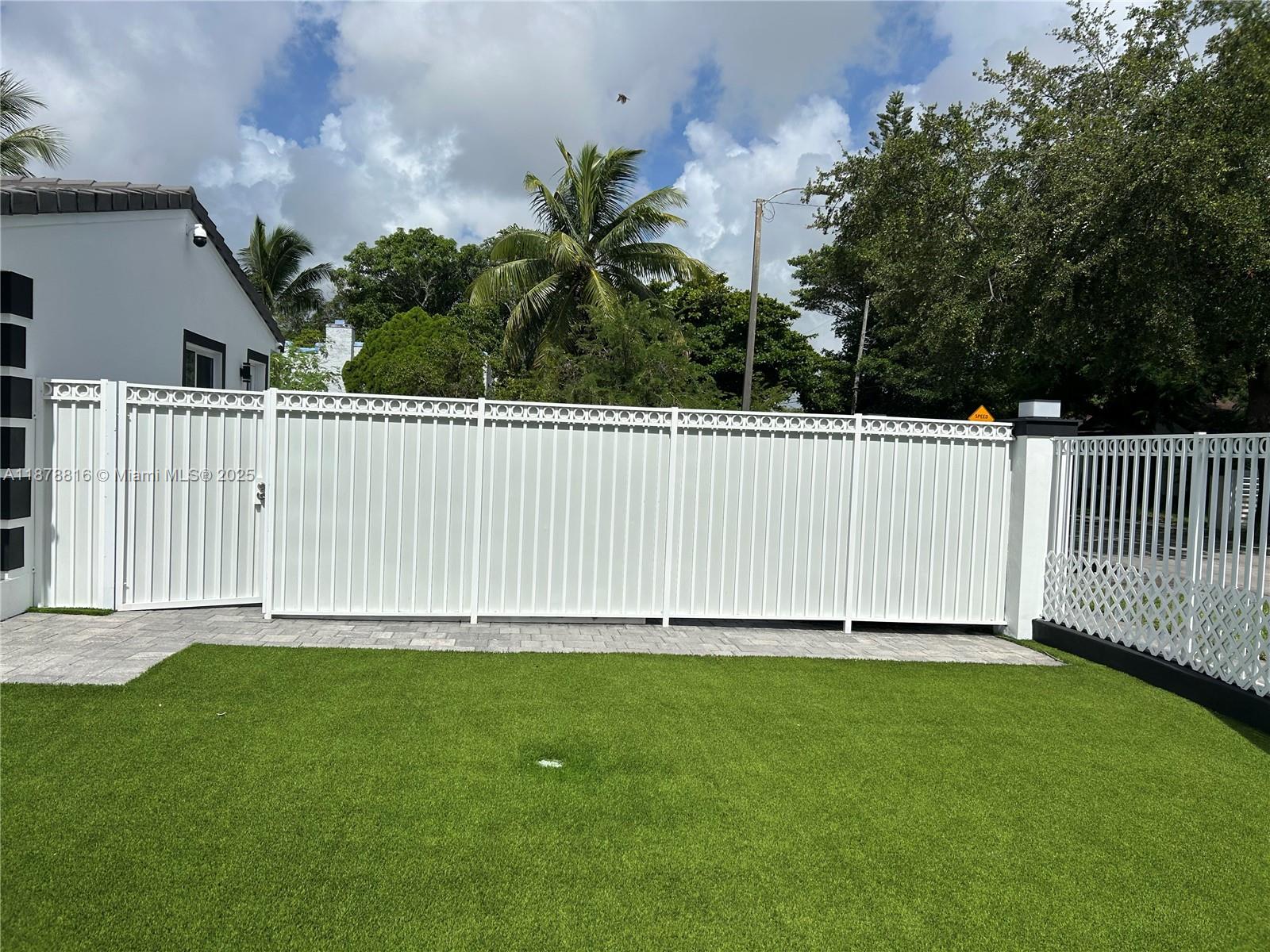 BOWMAN HEIGHTS - Residential