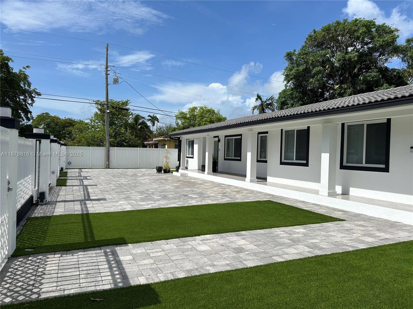 BOWMAN HEIGHTS - Residential