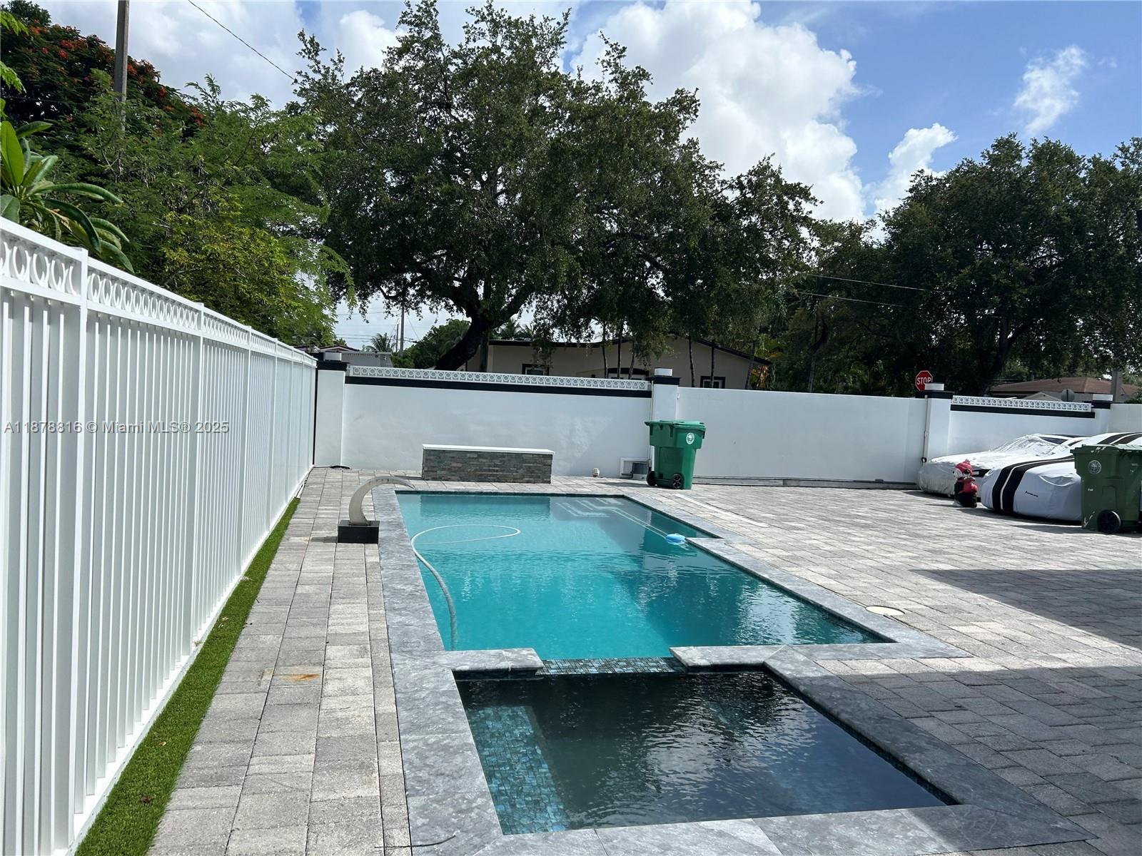 BOWMAN HEIGHTS - Residential