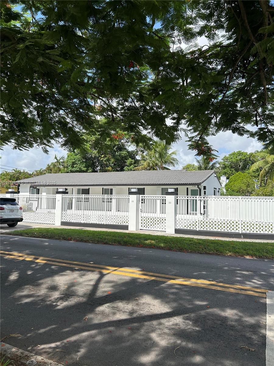 BOWMAN HEIGHTS - Residential