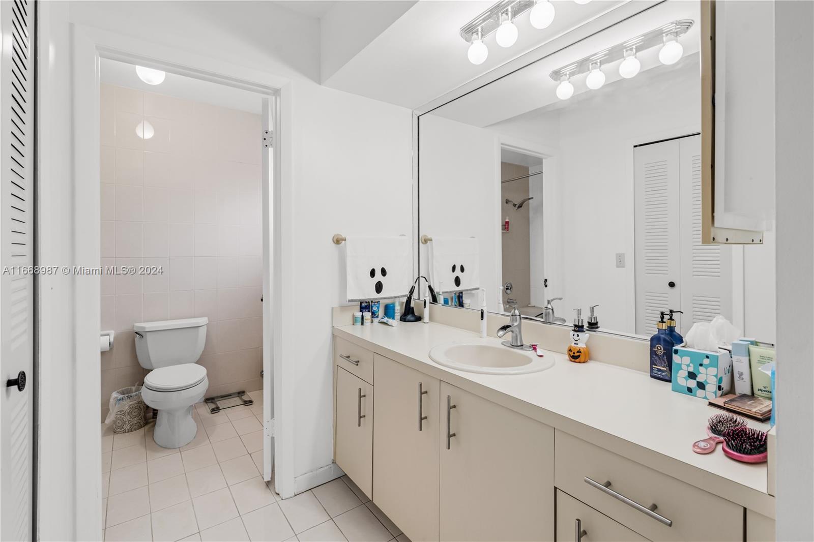SUNSET HARBOUR SEC V - Residential Lease
