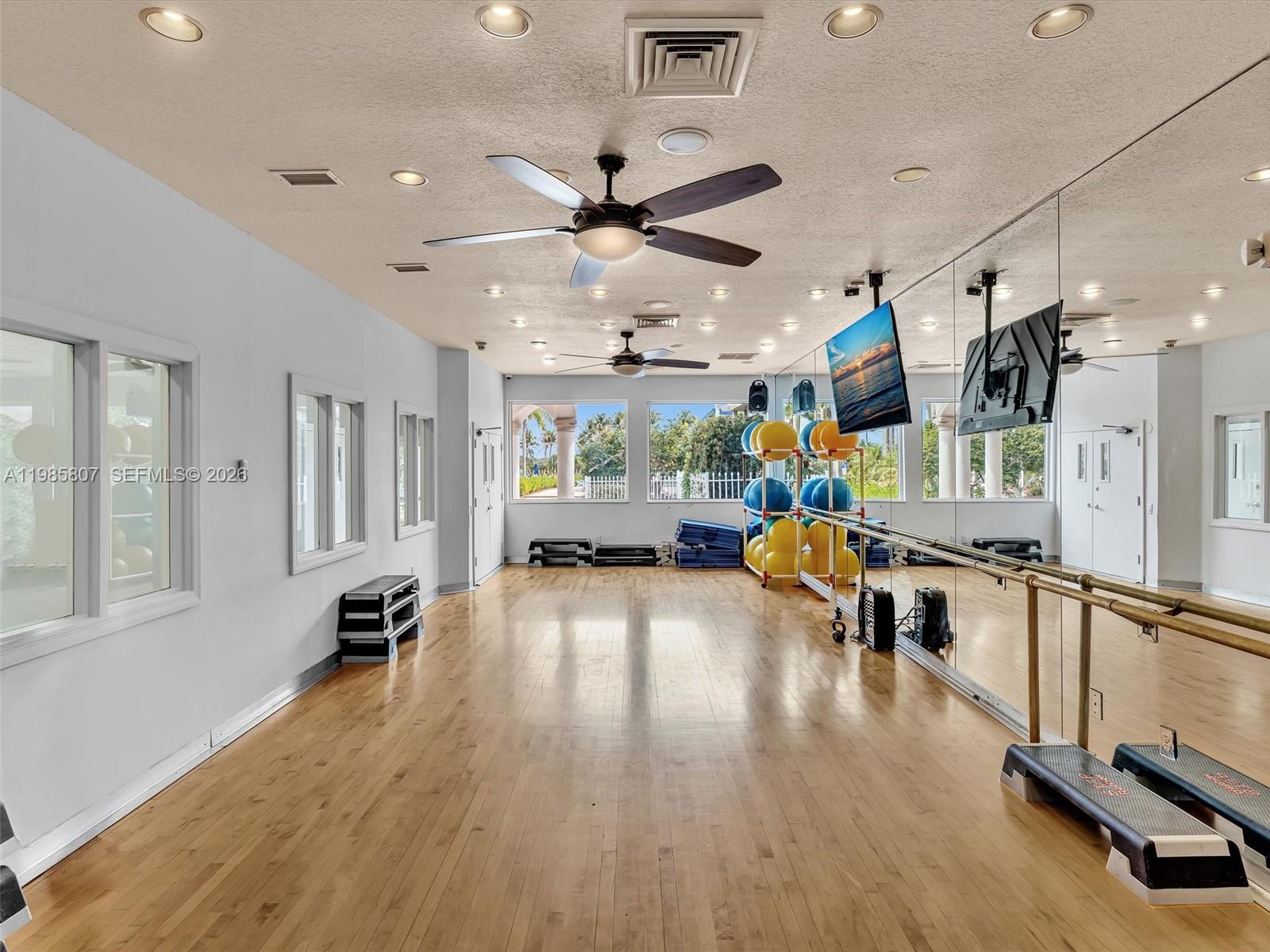 LAKES OF WESTERN PINES RE - Residential