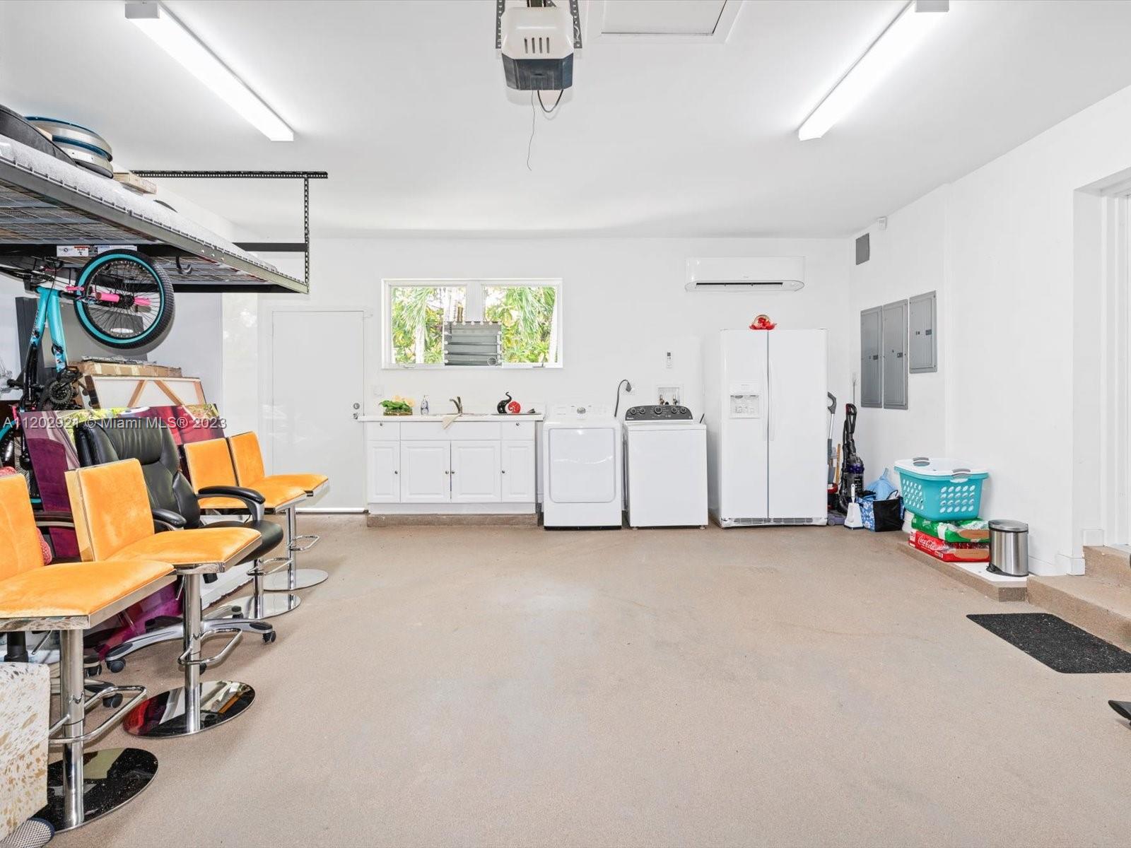 CORAL BAY SEC B - Residential