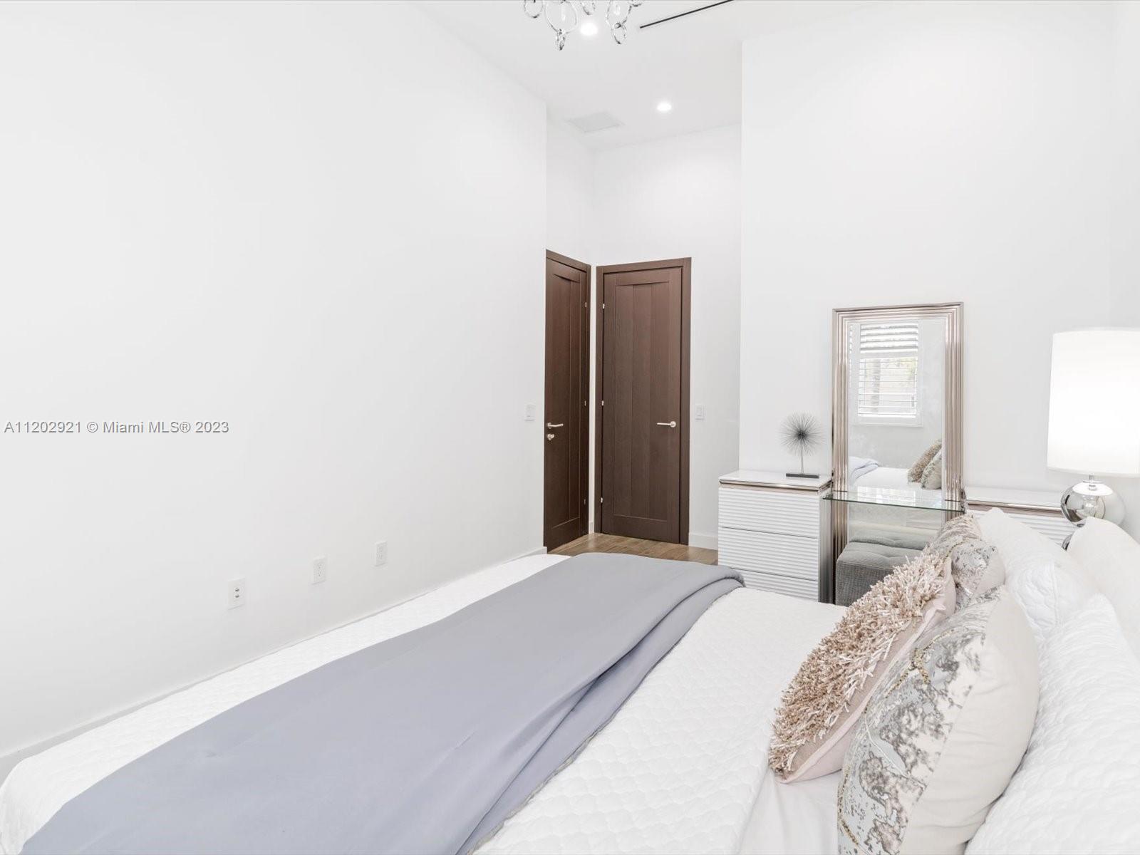 CORAL BAY SEC B - Residential