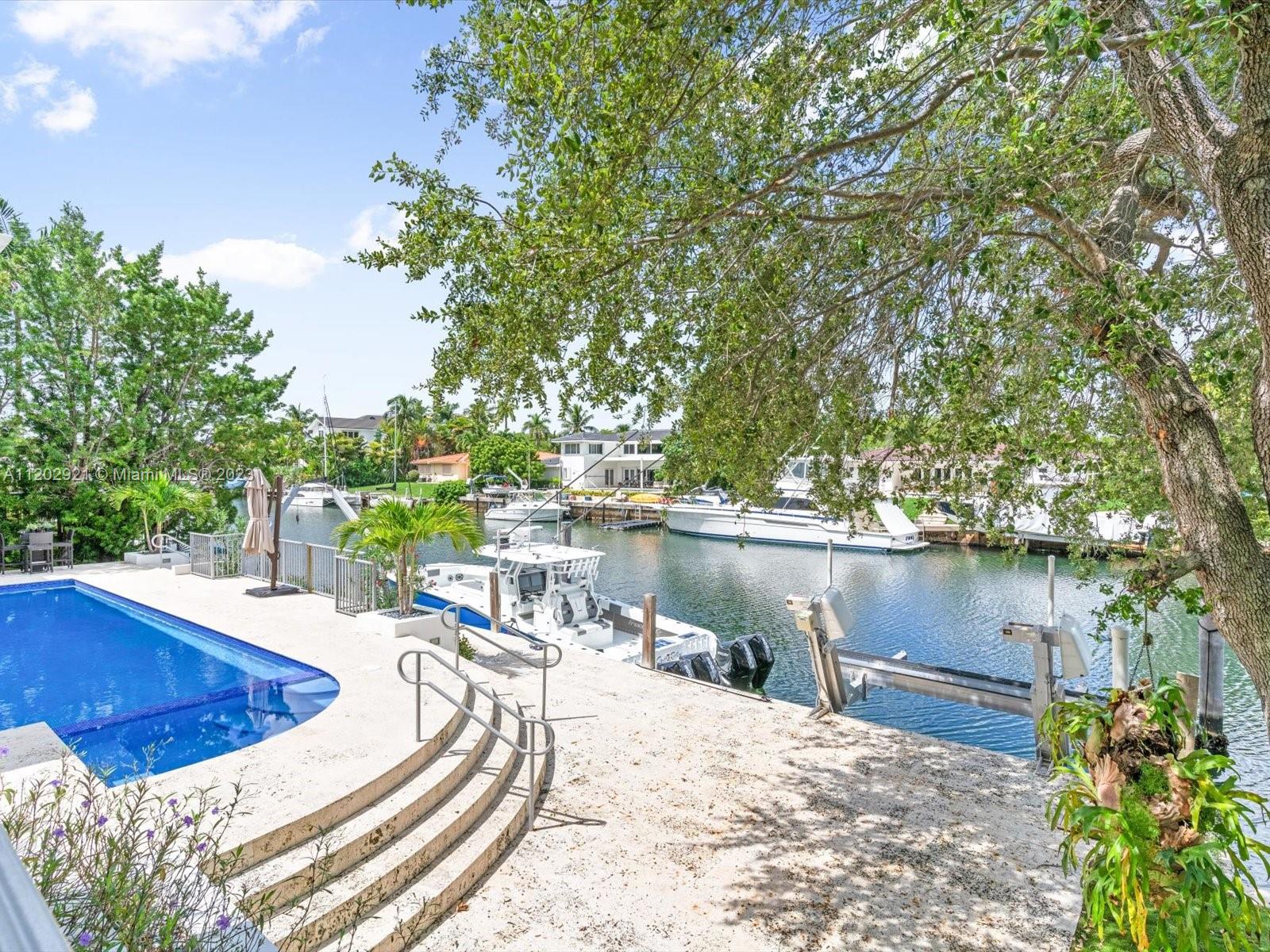 CORAL BAY SEC B - Residential