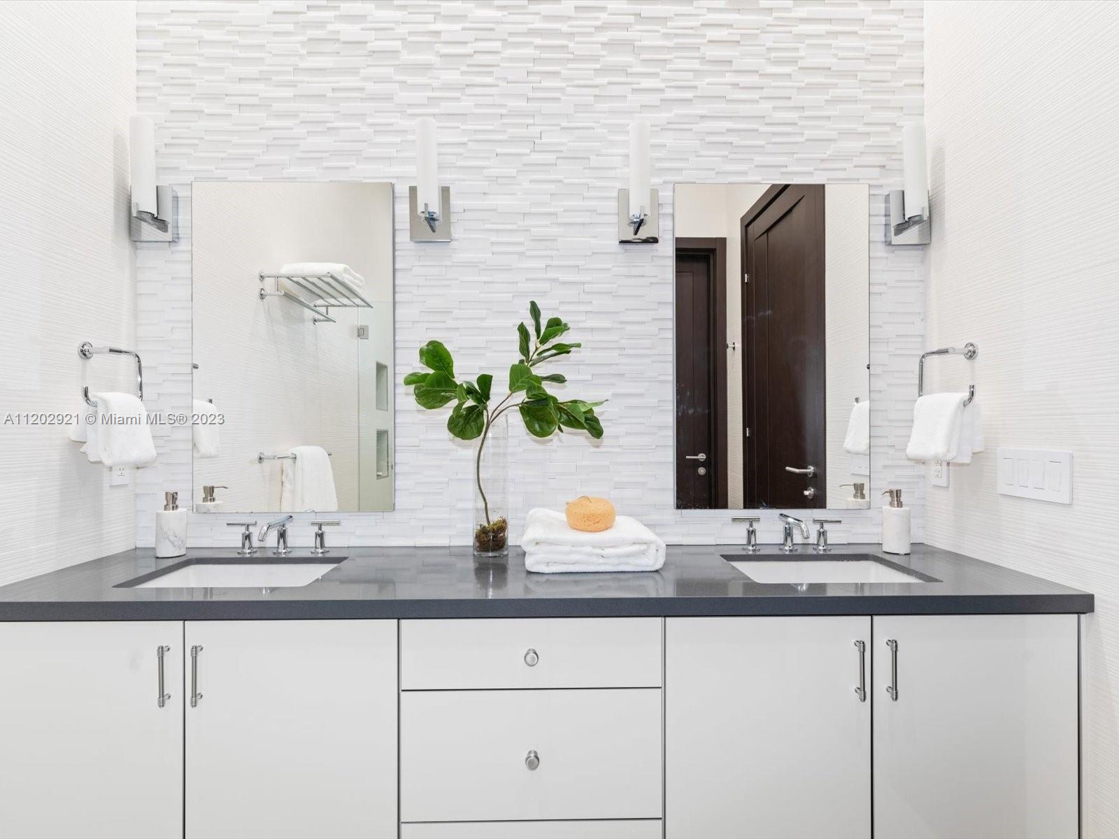 CORAL BAY SEC B - Residential