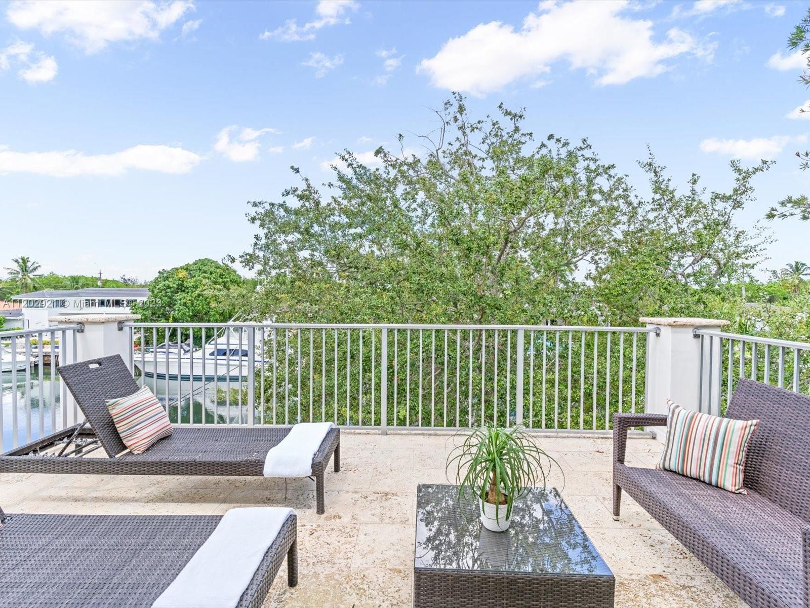 CORAL BAY SEC B - Residential