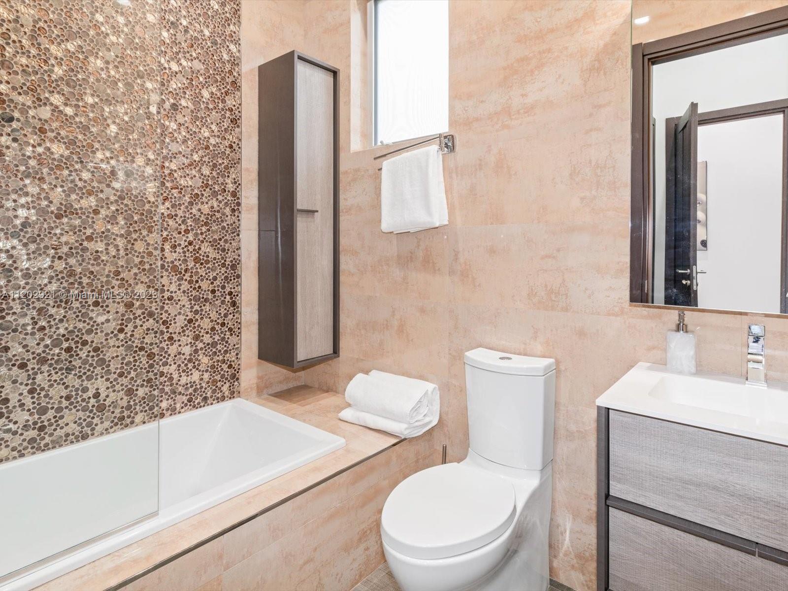 CORAL BAY SEC B - Residential