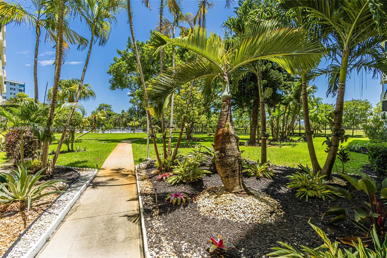 HILLCREST EAST NO 23 COND - Residential