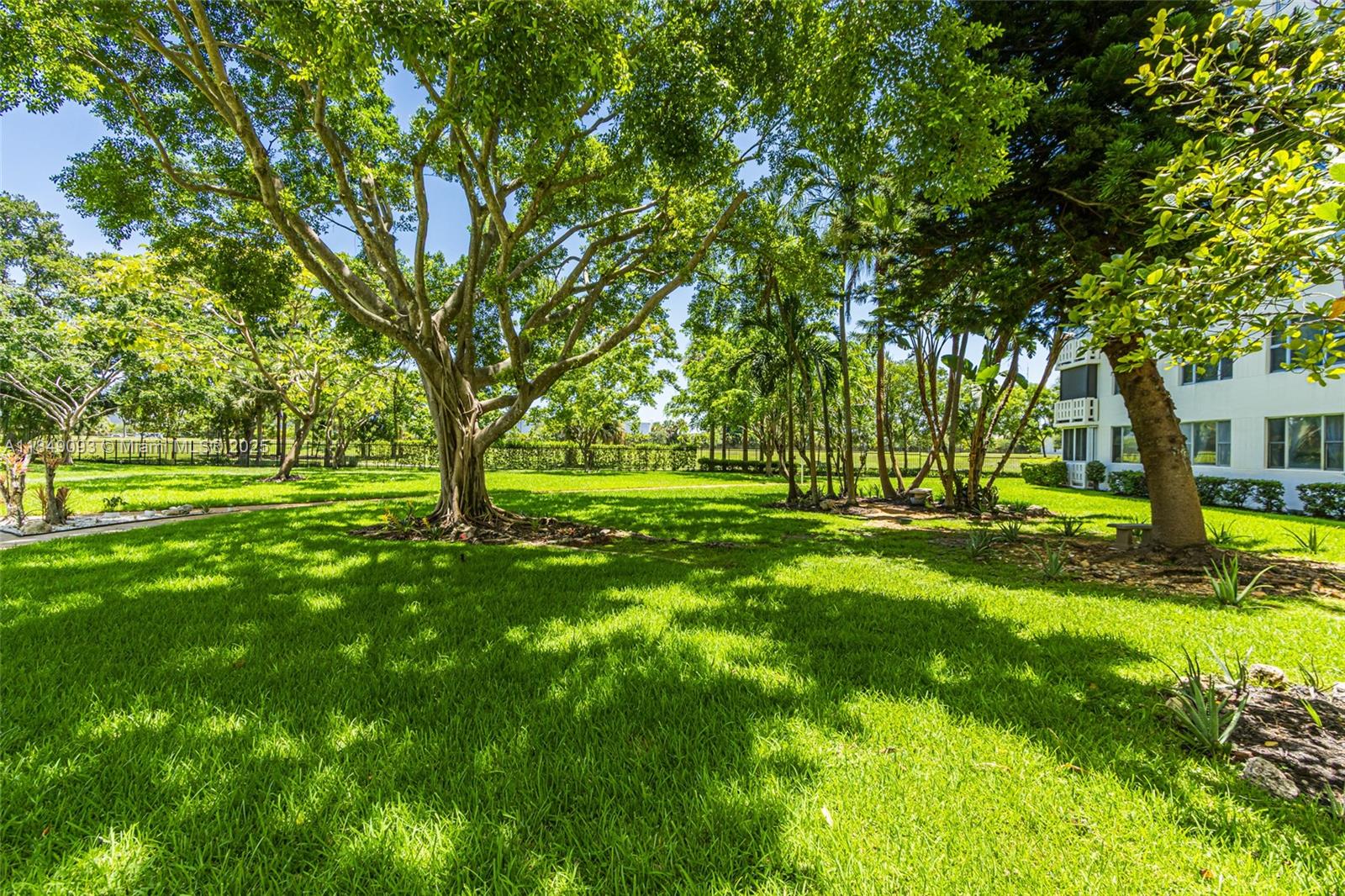 HILLCREST EAST NO 23 COND - Residential