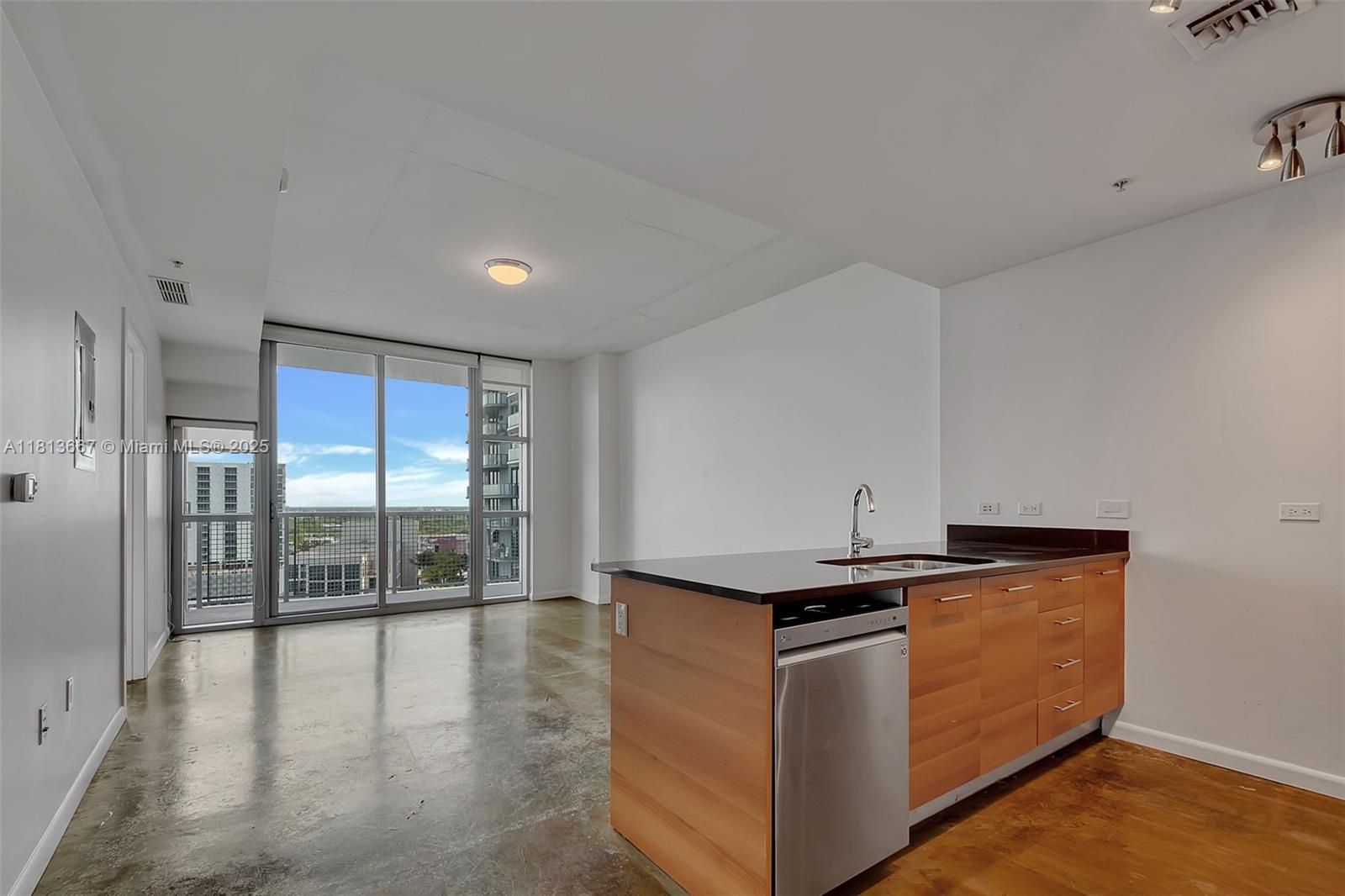 Rental Property at 3301 Ne 1st Ave H1511, Miami, Broward County, Florida - Bedrooms: 1 
Bathrooms: 2  - $3,200 MO.
