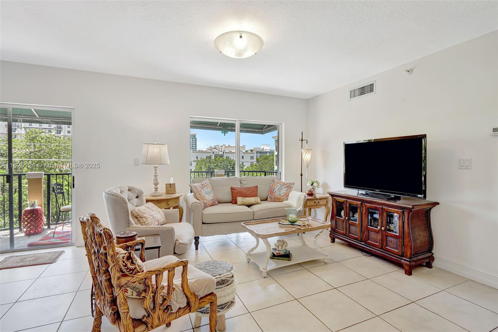 322 Madeira Ave. 402