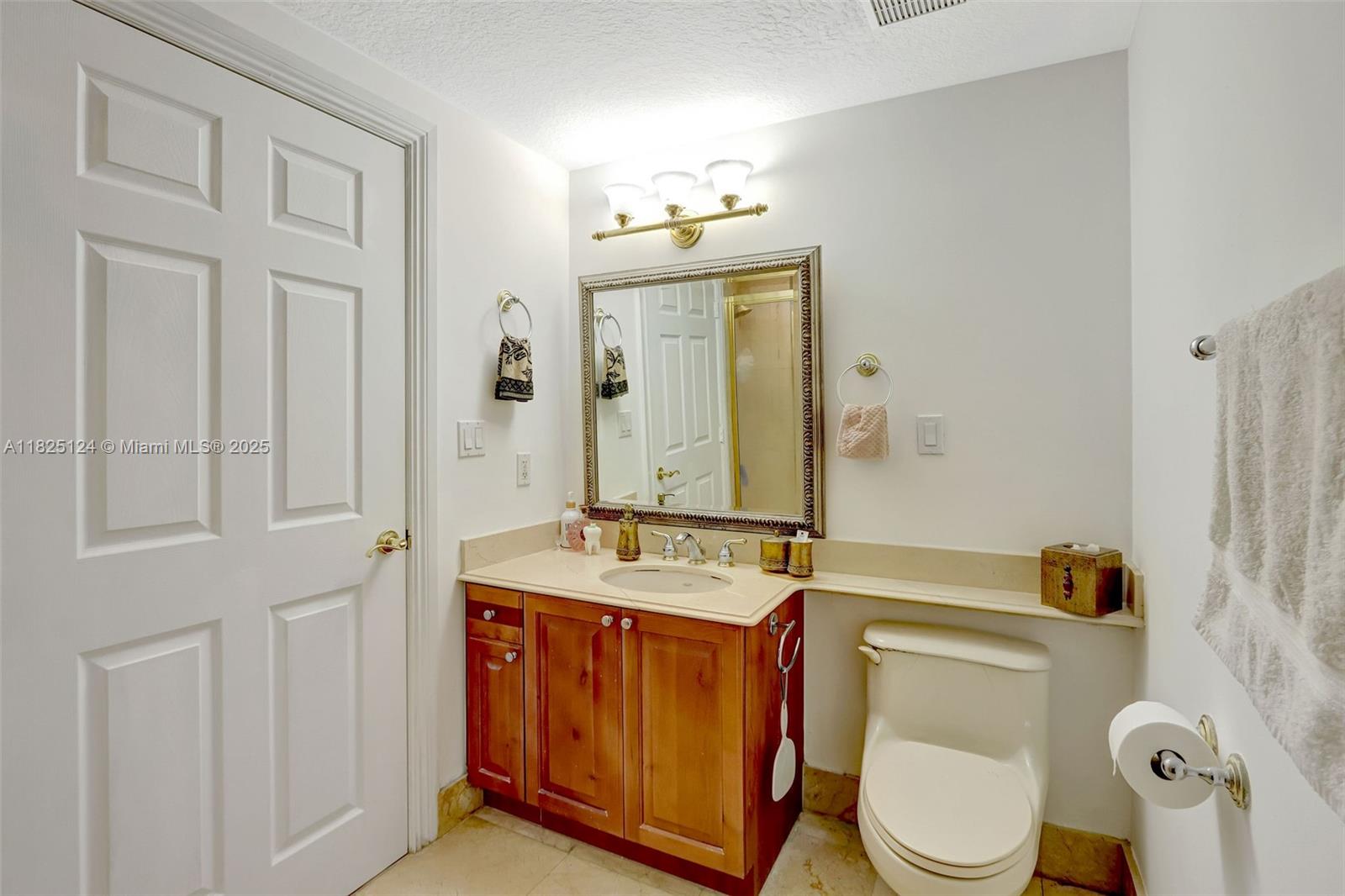 VILLA ISABELLA CONDO - Residential